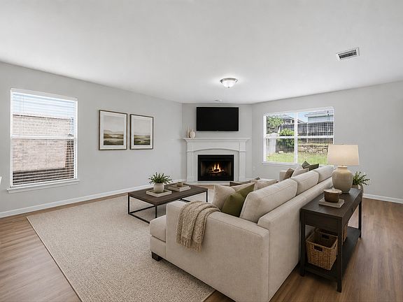 3rd image of 2021 Laughlin Rd
