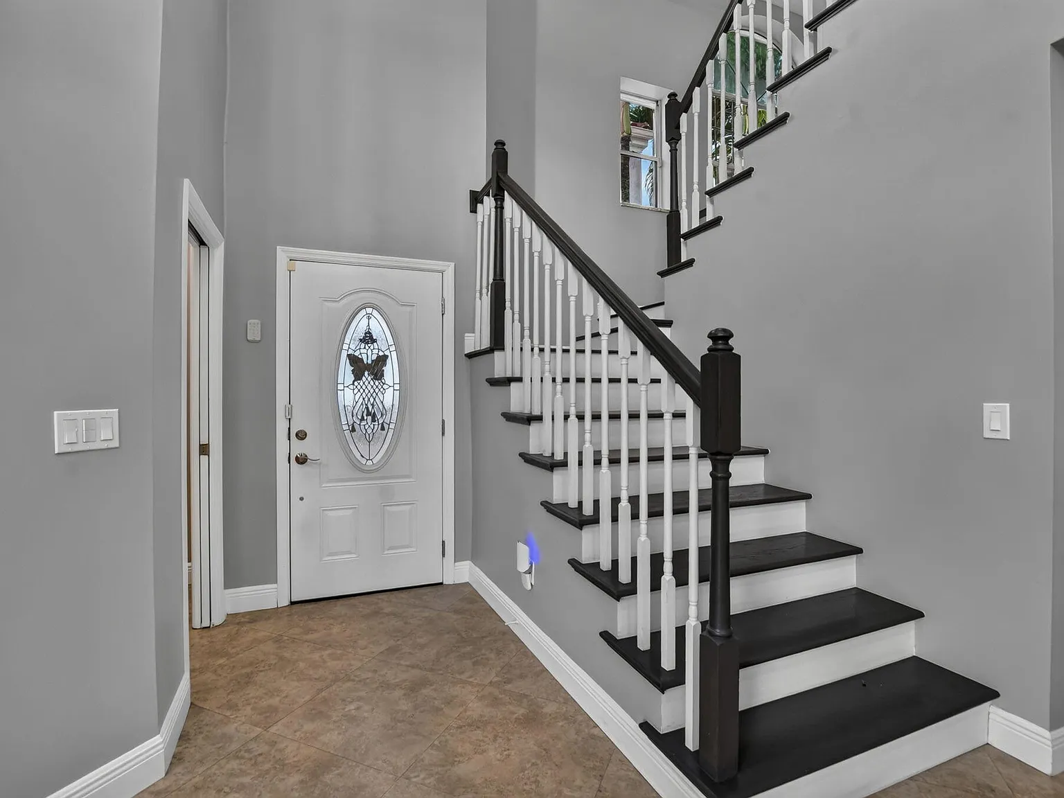 3 bed, 2.5 bath, 1742 sqft, $6,800 — Photo 4