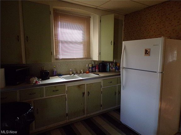 5th image of 1807 Camden Ave