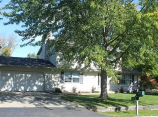 3026 Stonebridge Dr, Racine, WI 53404