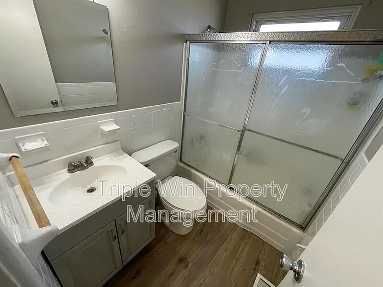 1895 Curtis Ct — Photo 18