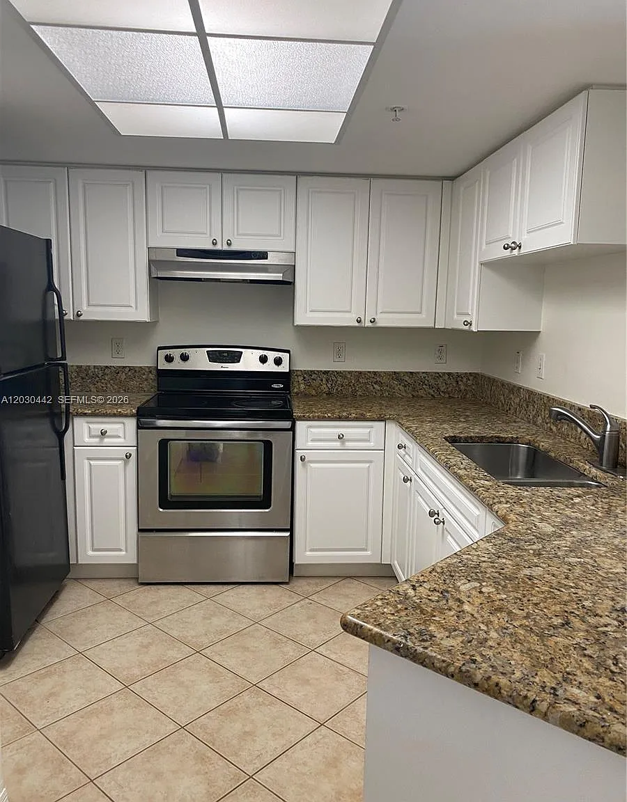 Grand View At Crestwood C — Photo 3