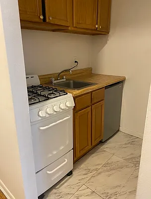 Rented by Compass | media 12