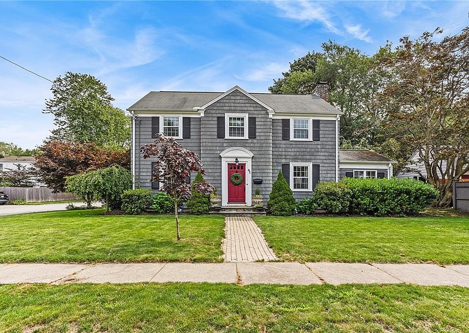 42 Pelham Pkwy, North Providence, RI 02911 Zillow