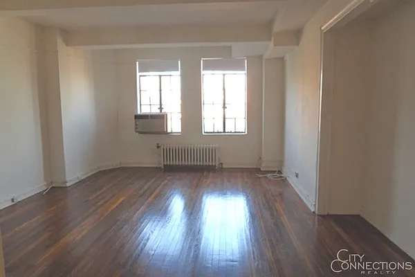 Rented by City Connections Realty | media 12