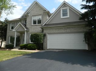 264 Aspen Ln, Aurora, IL 60504