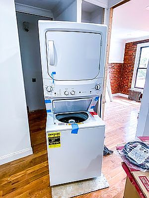 4th image of 37-04 30th Ave #2R