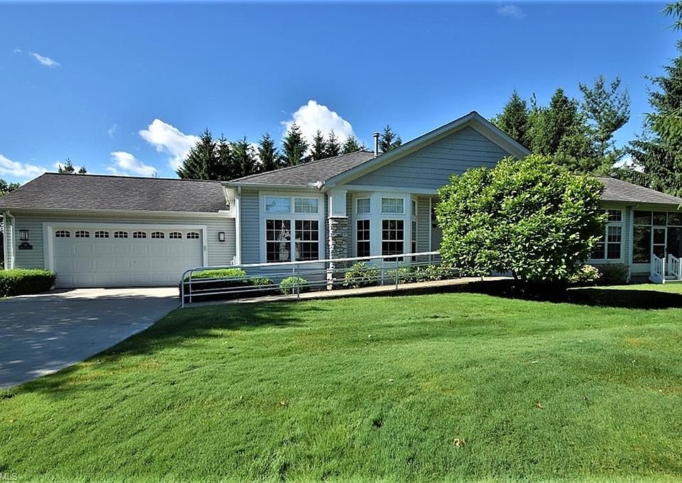 1st image of 16 Orchard Cir #97