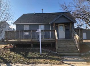709 E 10th St, Mishawaka, IN 46544