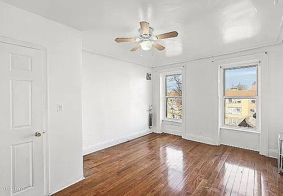 2nd image of 140 Macon St APT 4