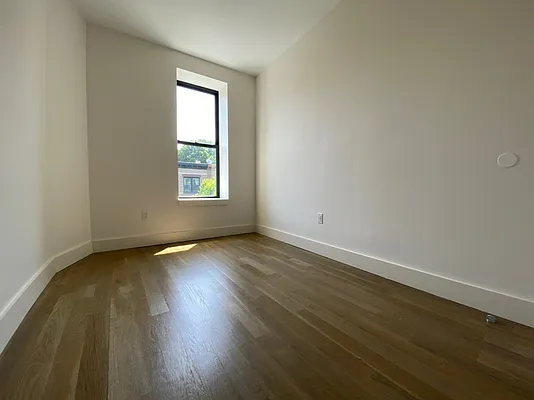 Rented by Lofts and Flats LLC | media 16