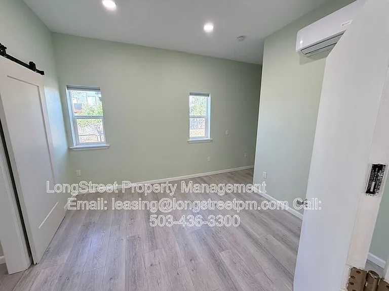 758 Browning Ave S #B — Photo 16
