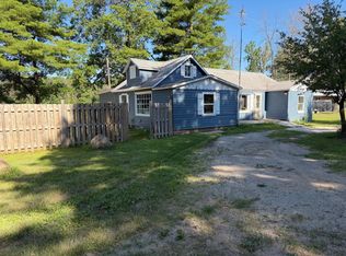 N2123 River Dr, Wallace, MI 49893
