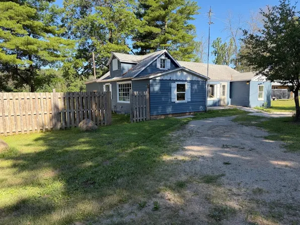 N2123 River Dr, Wallace, MI 49893