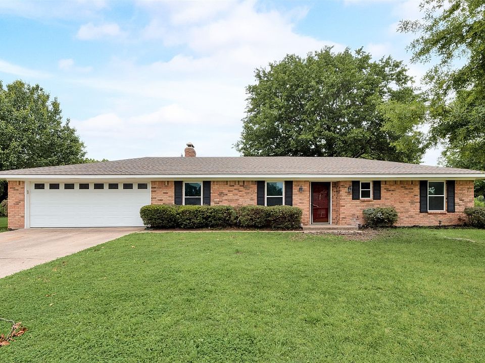 1st image of 377 Trailridge Cir