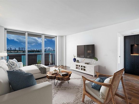 2nd image of 800 West Ave APT 629