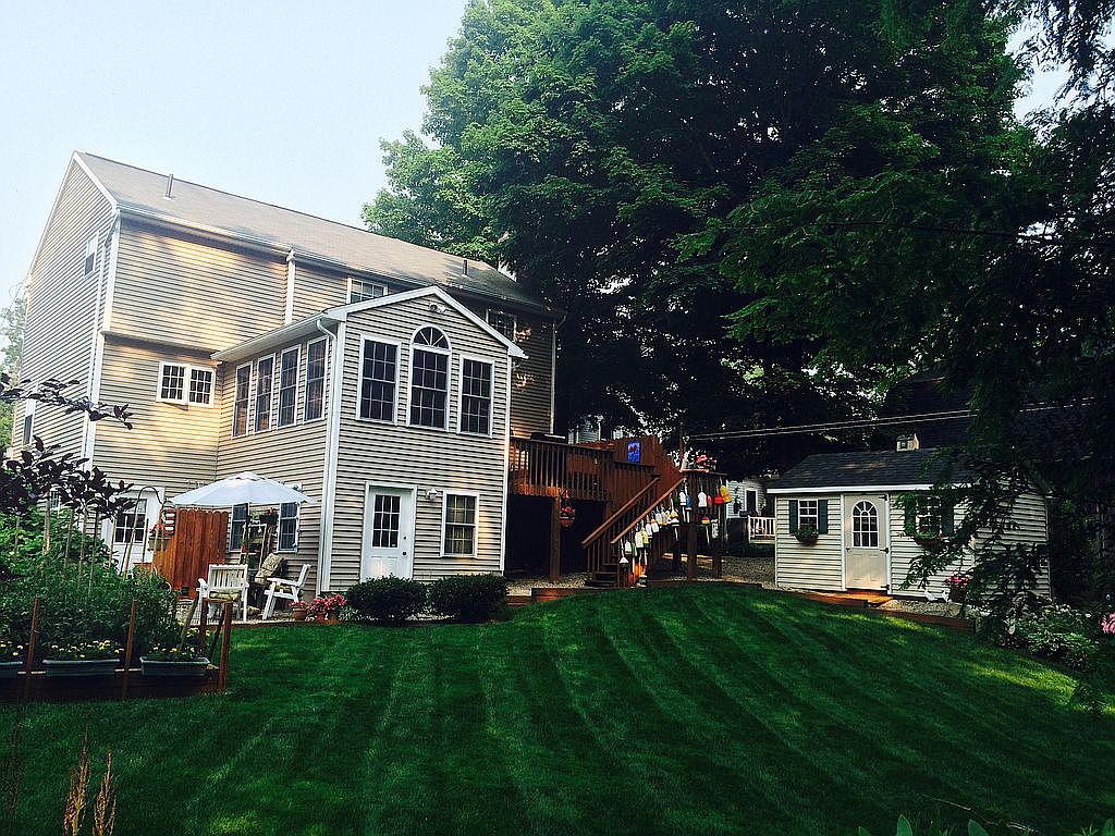 139 Perry St, Unionville, CT 06085 Zillow