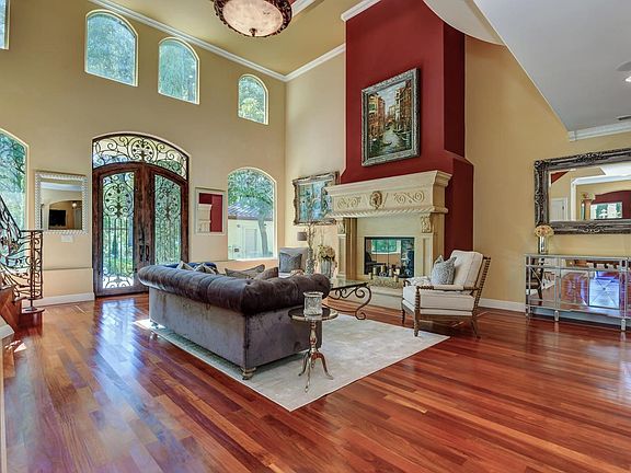 3rd image of 15471 Monte Vista Dr