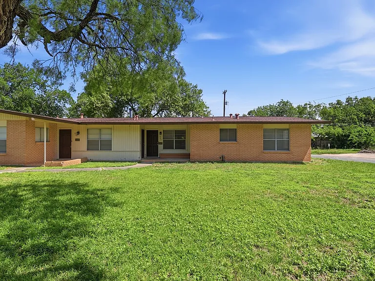 803 Oblate Dr — Photo 1
