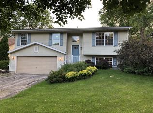 2824 Warner Ln, Madison, WI 53713
