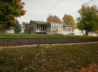 107 Leroy St, Morrison, IL 61270