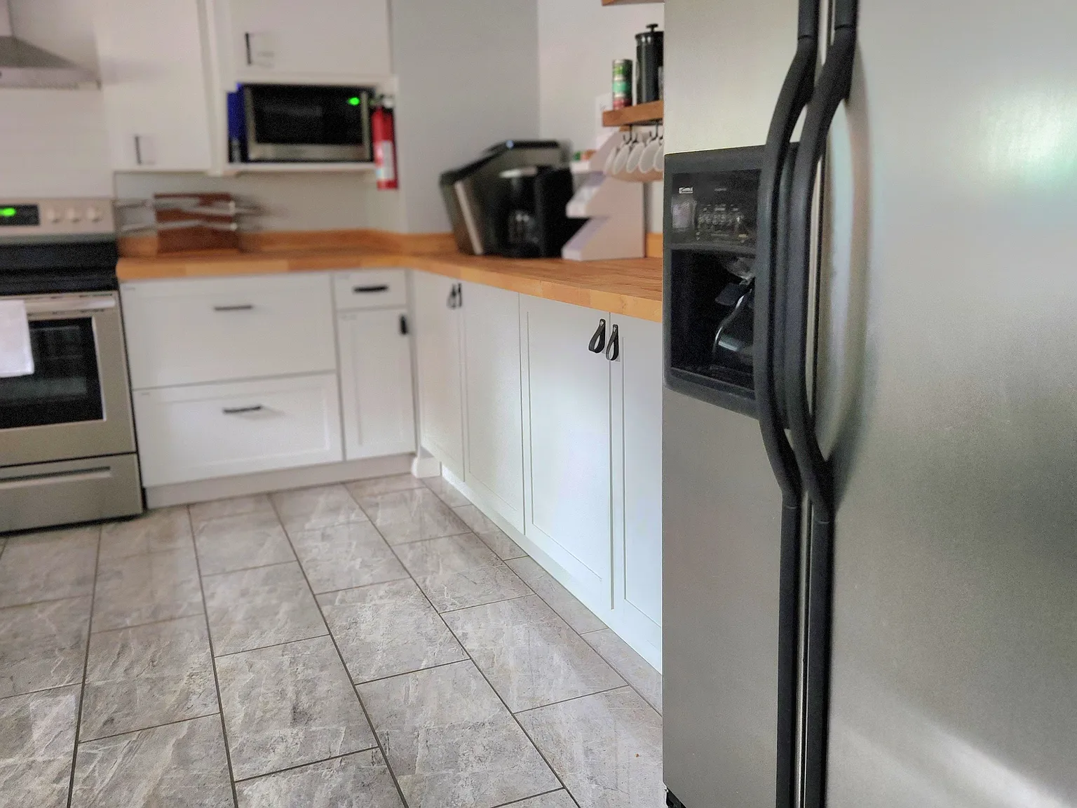 3 bed, 1.5 bath, 1040 sqft, $2,700 — Photo 4