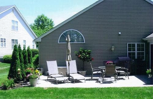 4th image of 10 Round Valley Ln