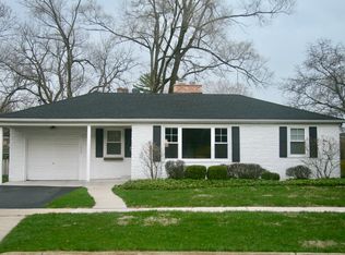 1600 E Willow Ave, Wheaton, IL 60187