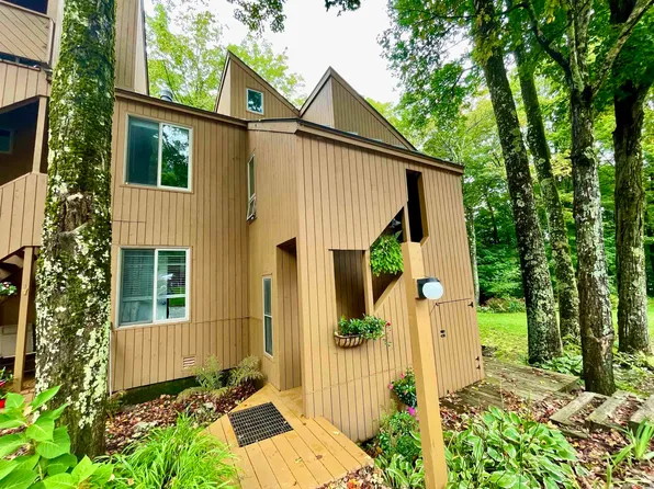 98 Sugar Run #13, Fayston, VT 05673