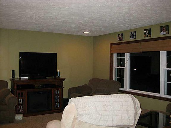 3rd image of 1522 Biebel Ave