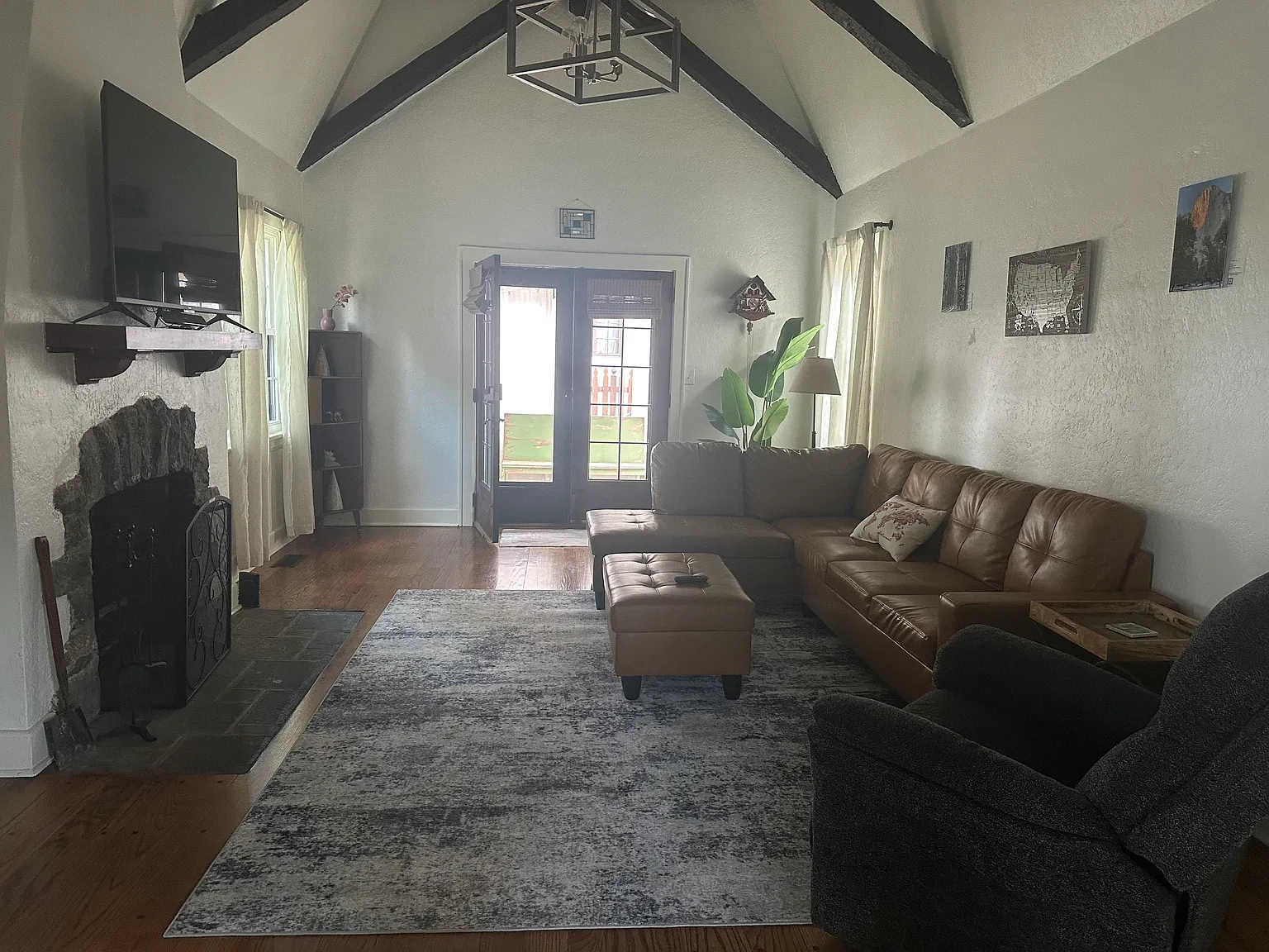 3 bed, 1869 sqft, $3,000 — Photo 4