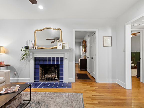 5th image of 709 47th Way S