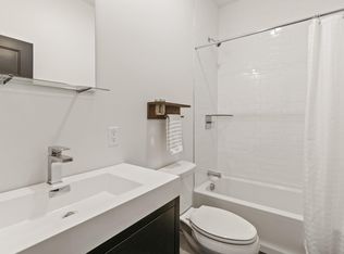 429 Chelsea St #R3, Boston, MA 02128