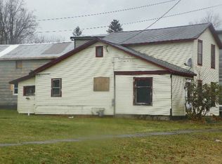 6 S Washington St, Randolph, NY 14772