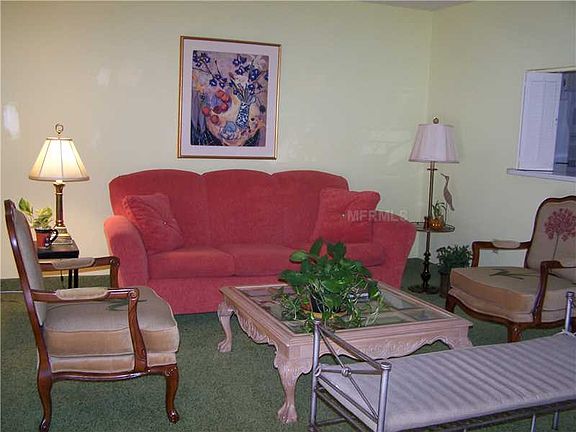 4th image of 201 Kings Blvd APT 6