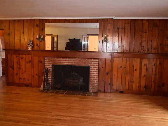 5th image of 2468 Newark Granville Rd