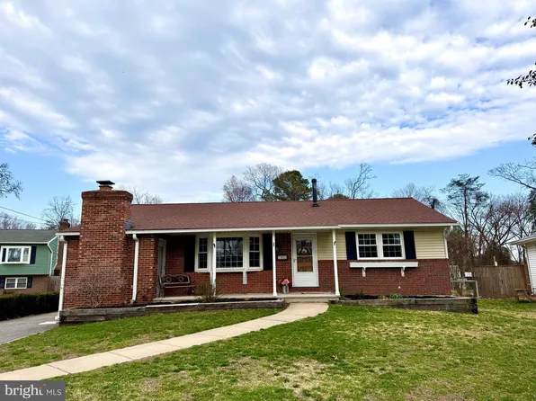 7905 W Riverside Dr, Pasadena, MD 21122