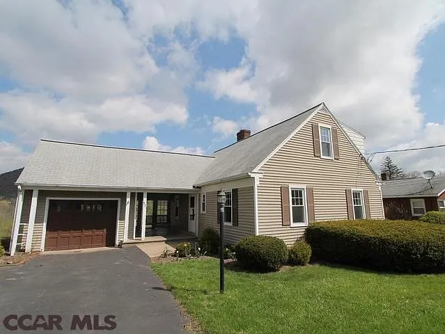 531 E Beaver St photo 1