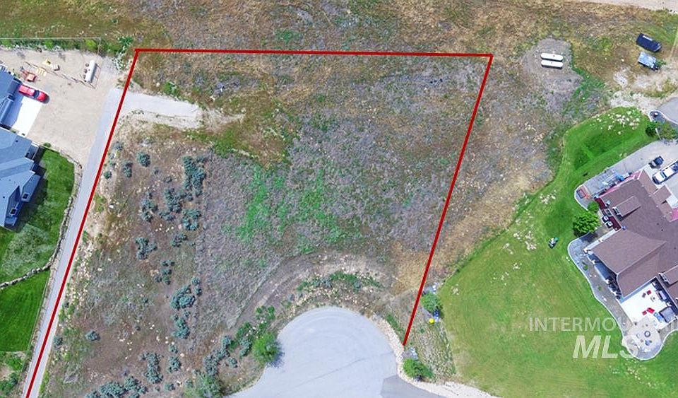 2nd image of Star Crest Ct