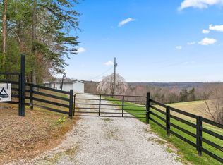 9449 Oak Grove Rd, Morehead, KY 40351