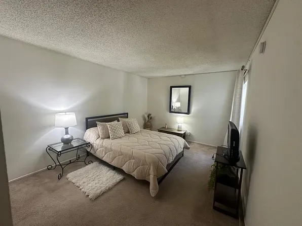 8640 N Petit Ave #232, North Hills, CA 91343