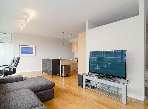 3rd image of 510 W Erie St #1408