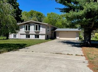 7248 W Golfwood Rd, Ludington, MI 49431