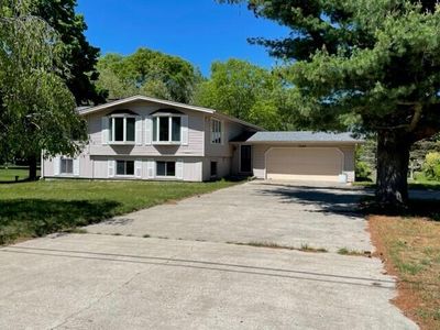 7248 W Golfwood Rd, Ludington, MI, 49431