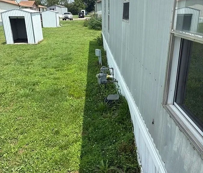 785 E Bever Dr — Photo 1