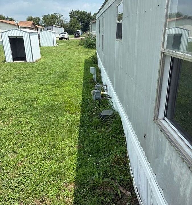 1st image of 785 E Bever Dr