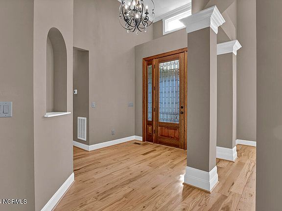 3rd image of 9677 Sweet Apple Lane NE