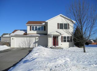 N8938 Willow Ln, Menasha, WI 54952