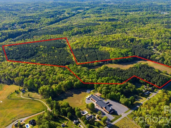 1862 Salem Church Rd, Lincolnton, NC 28092