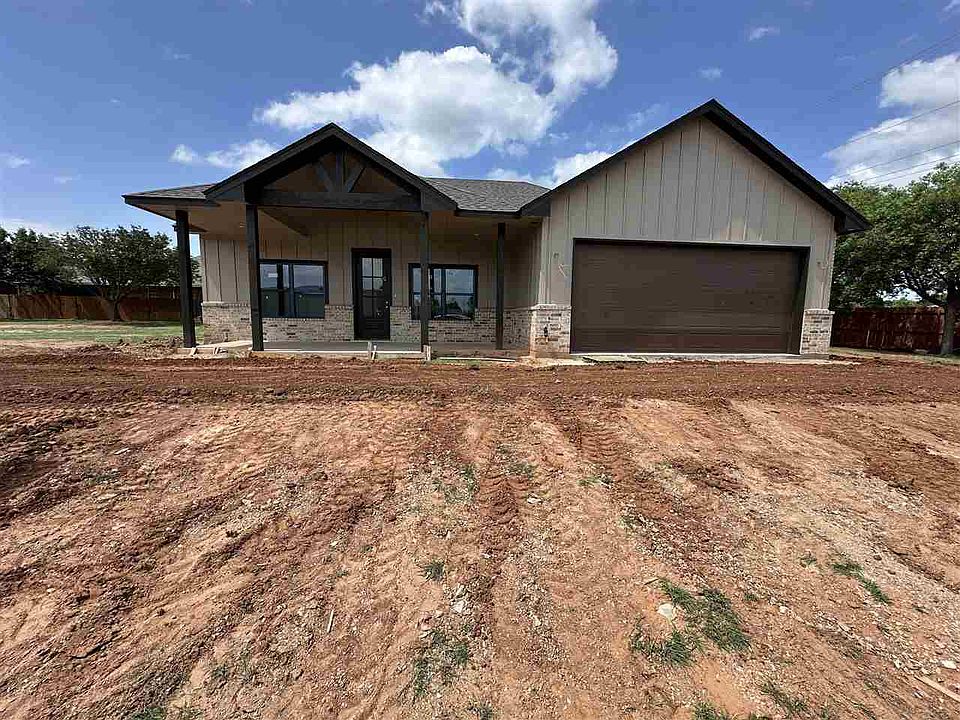 1st image of 6701 NW Willow Wood Loop